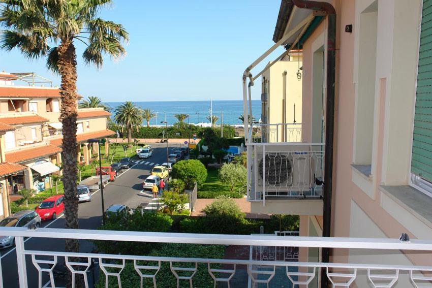 Ligure Residence บอร์จิโอแวเรซซี ภายนอก รูปภาพ